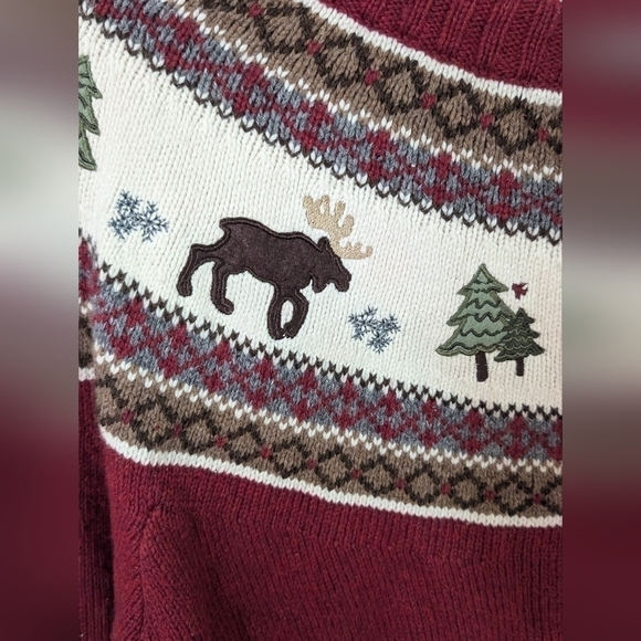 HANNAH Red Green Embroidered Winter Theme Sweater Size Large - Picture 2 of 7